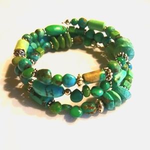 Turquoise and silver memory wire bracelet